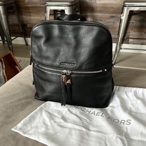 Michael Kors Rhea Medium Slim Backpack black w/silver